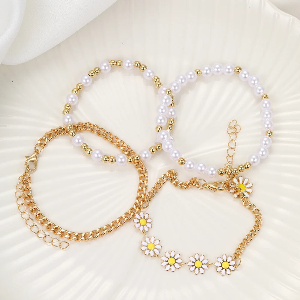 4pcs Vintage Daisy Flower Pendant Faux Pearl Bracelet