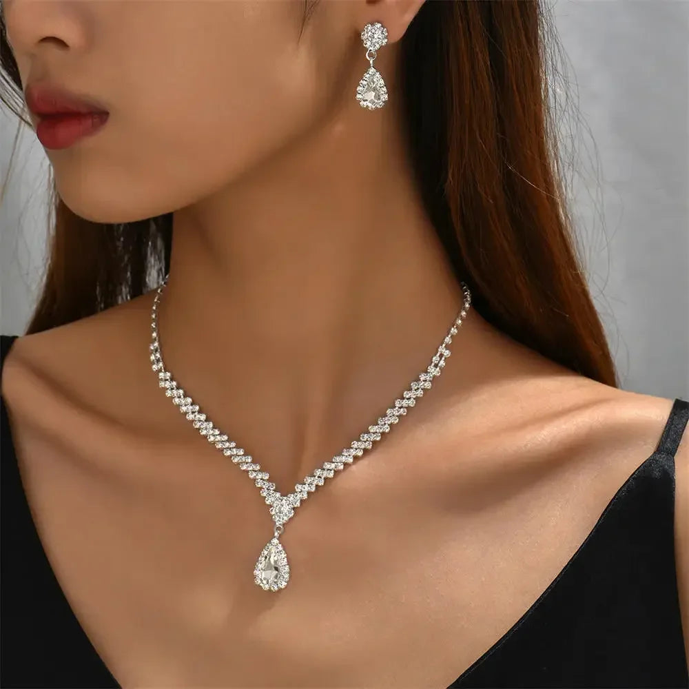 2pcs/set  Women Elegant Waterdrop Rhinestone Pendant Necklace stud Earrings Wedding Dress Bridal Jewelry Set