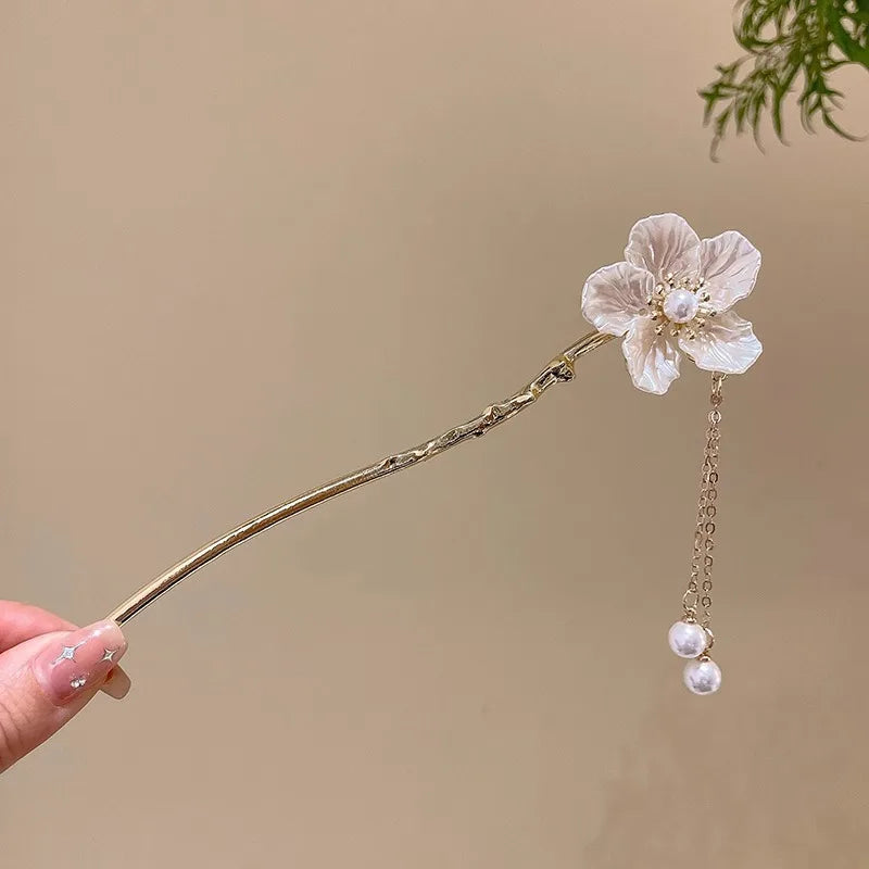 Elegant Chinese Style Hair